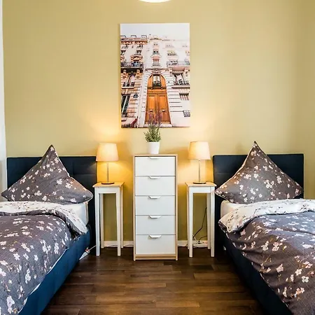 דירה Adora הילדן